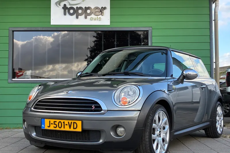 MINI One (2010)