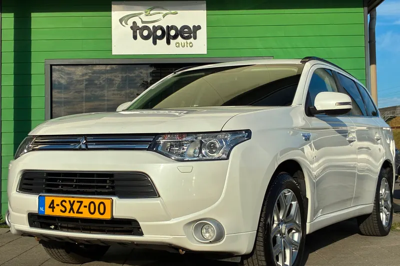 Mitsubishi Outlander (2013)
