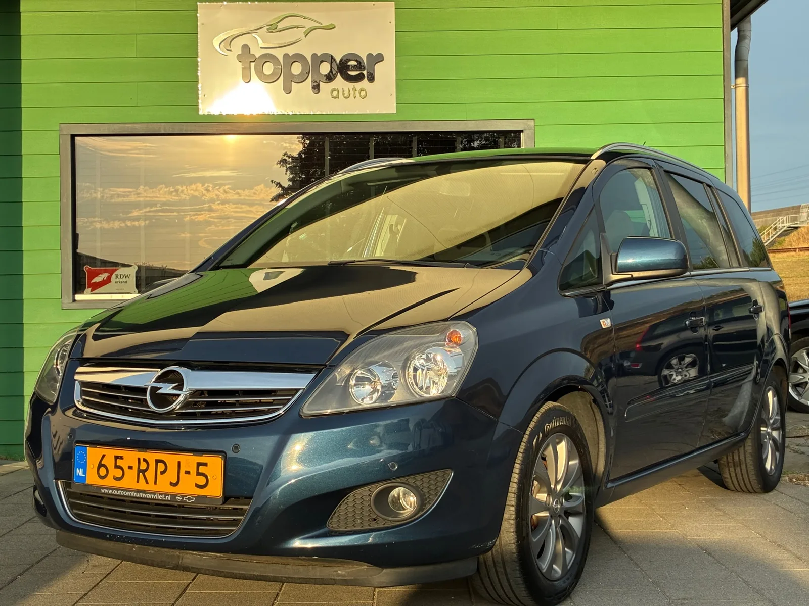 Opel Zafira (2011) — foto 1