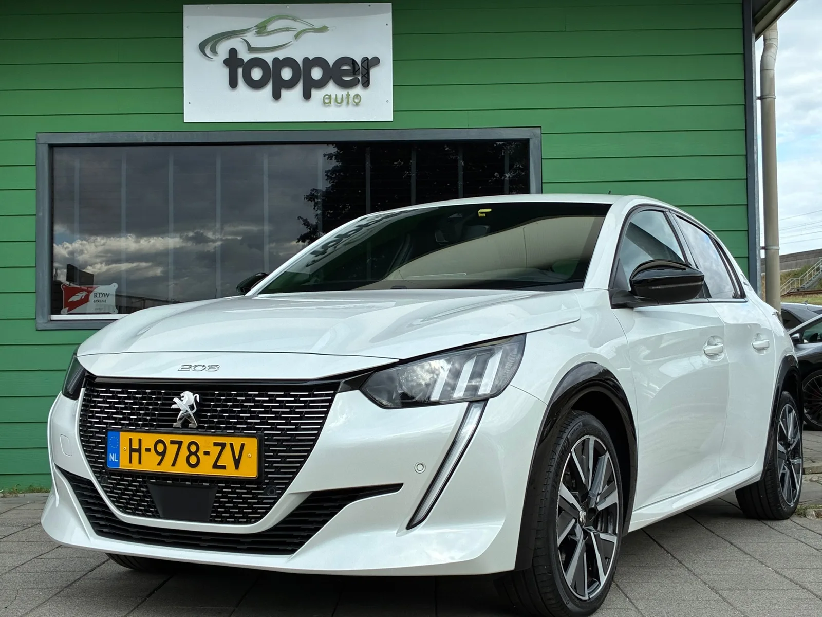 Peugeot 208 (2020) — foto 1