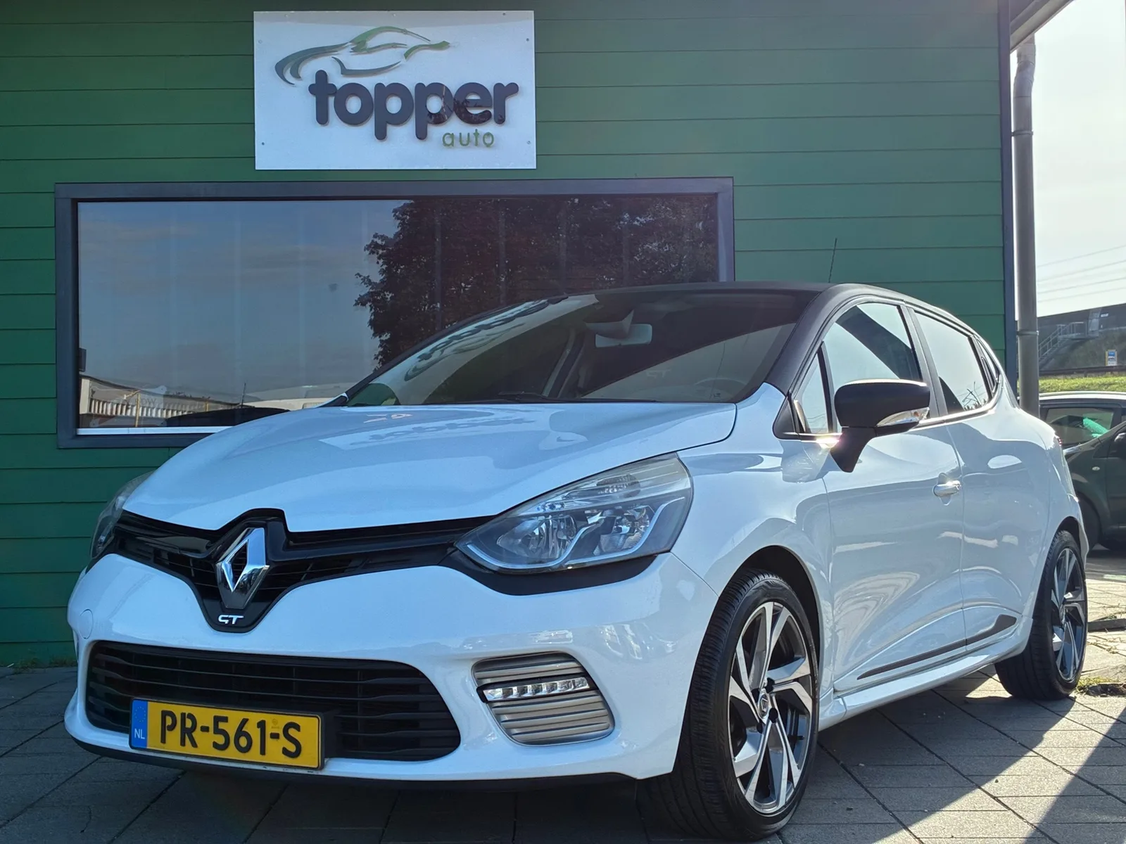Renault Clio (2015) — foto 1