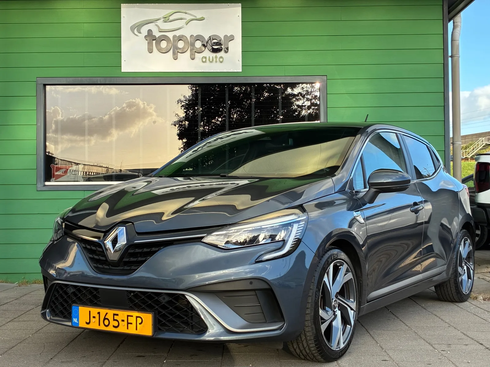 Renault Clio (2020) — foto 1