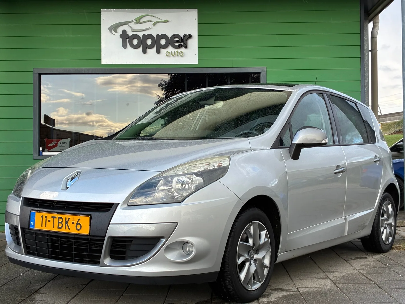 Renault Scénic (2012) — foto 1