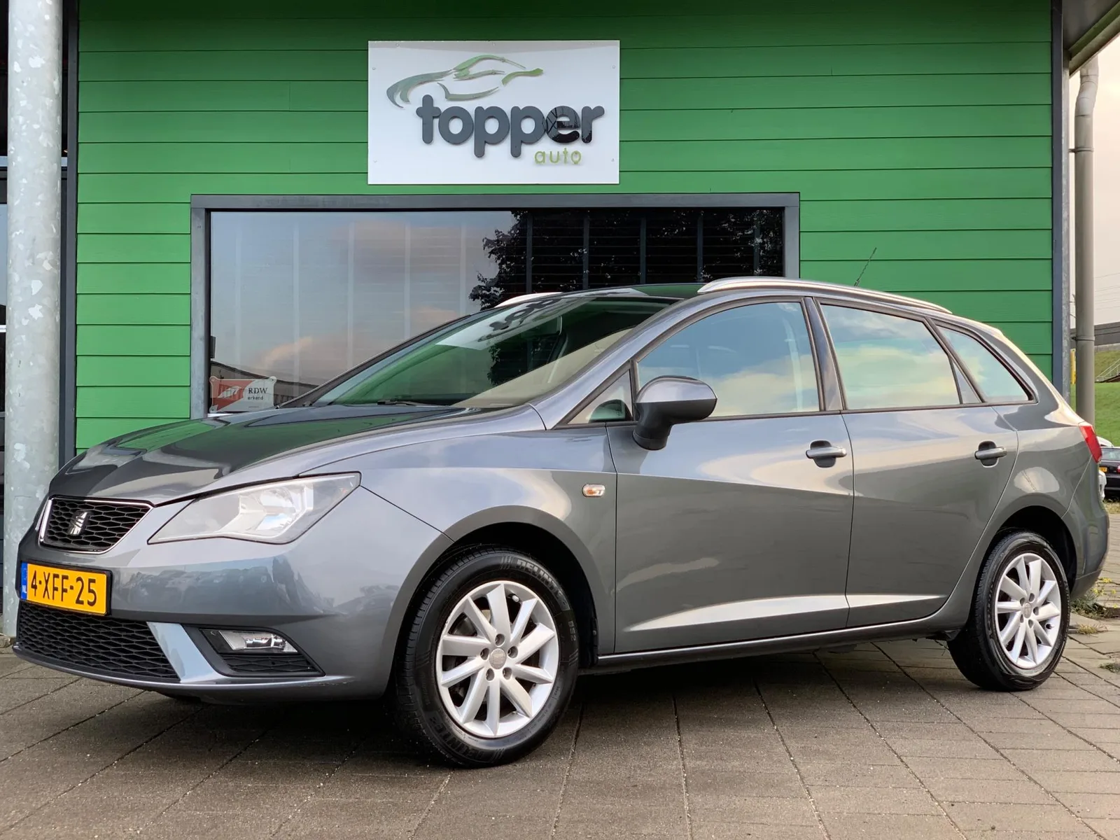 SEAT Ibiza (2013) — foto 1