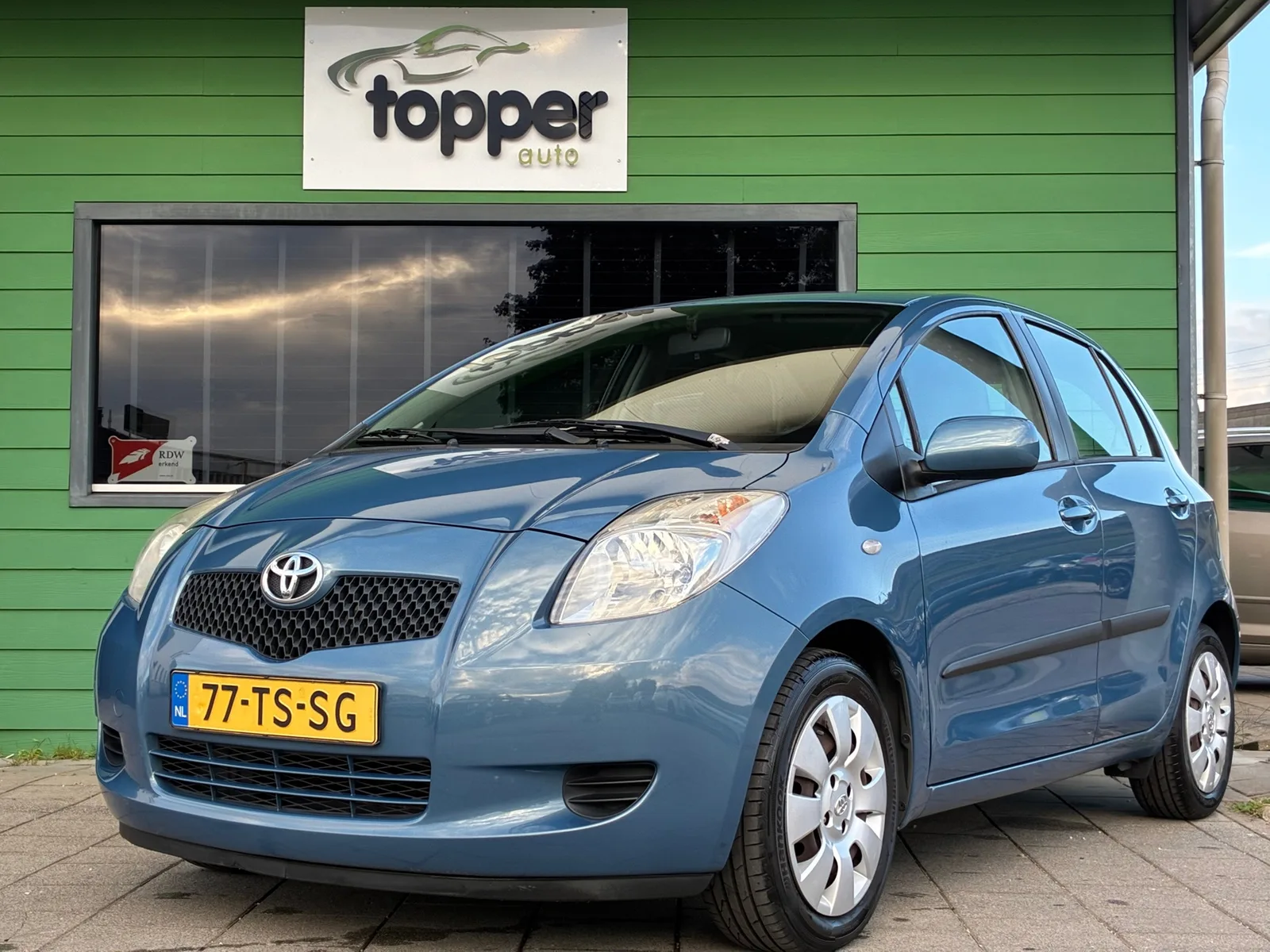 Toyota Yaris (2007) — foto 1