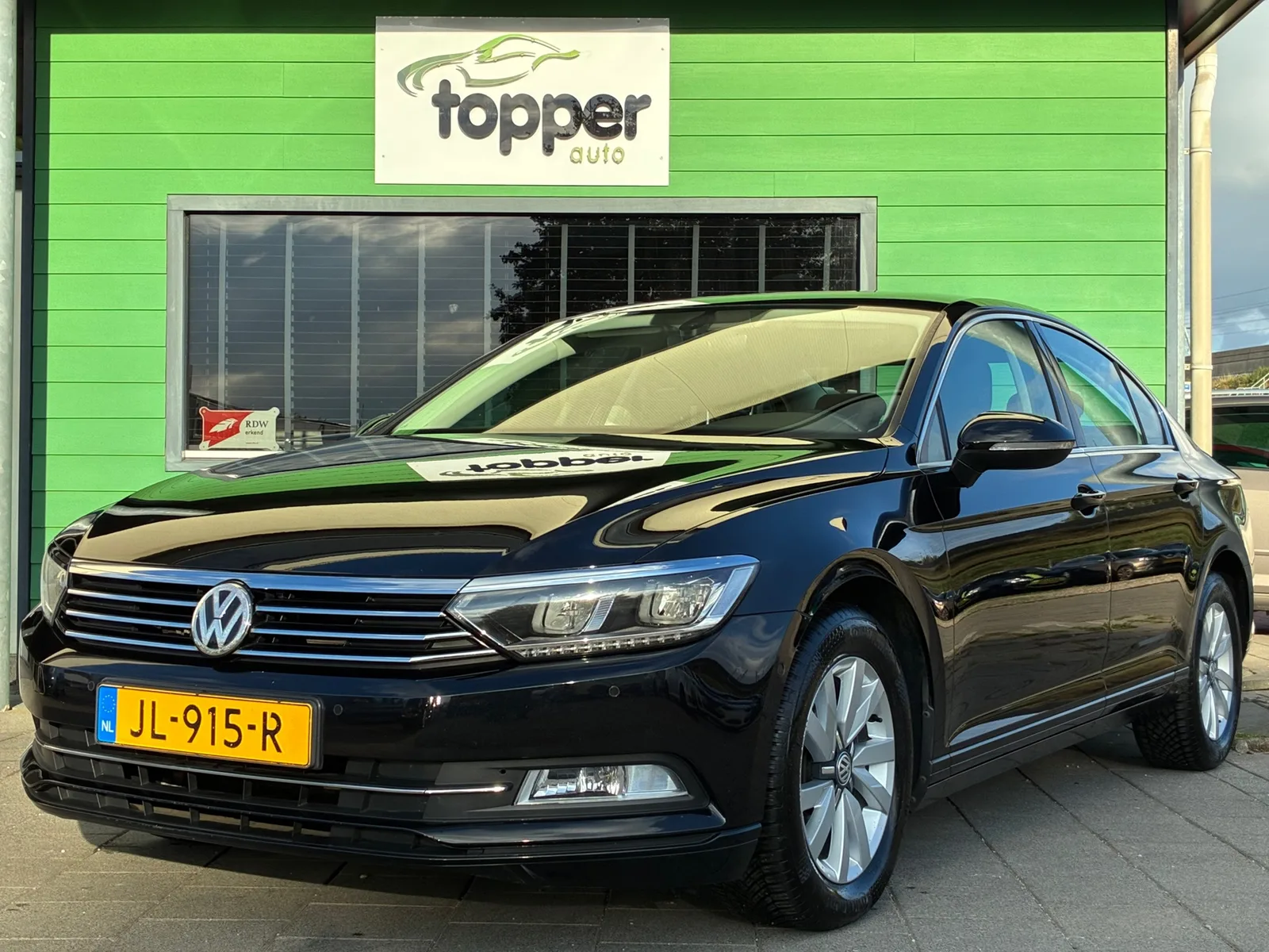 Volkswagen Passat (2016) — foto 1