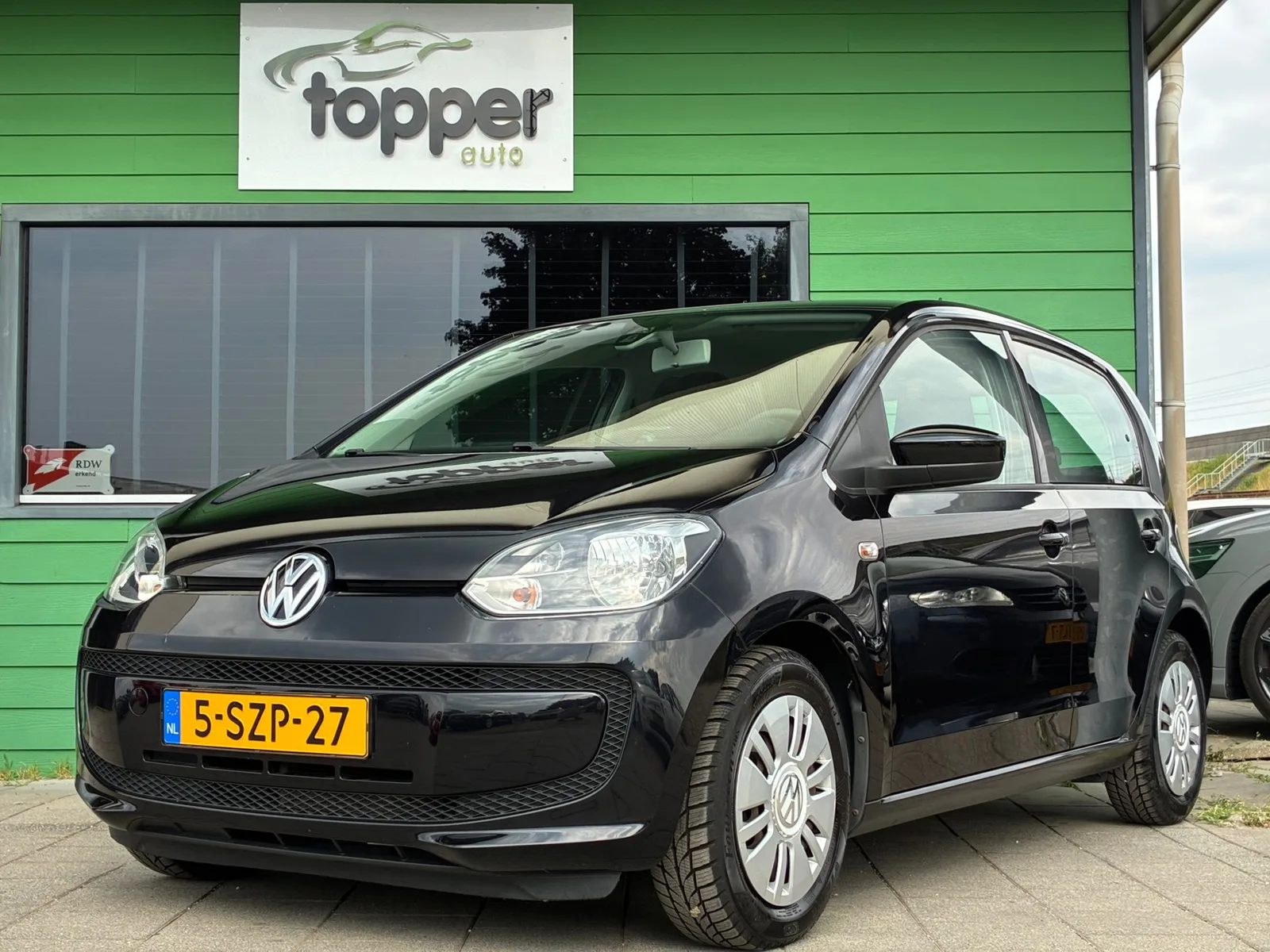 Volkswagen Up! (2014) — foto 1
