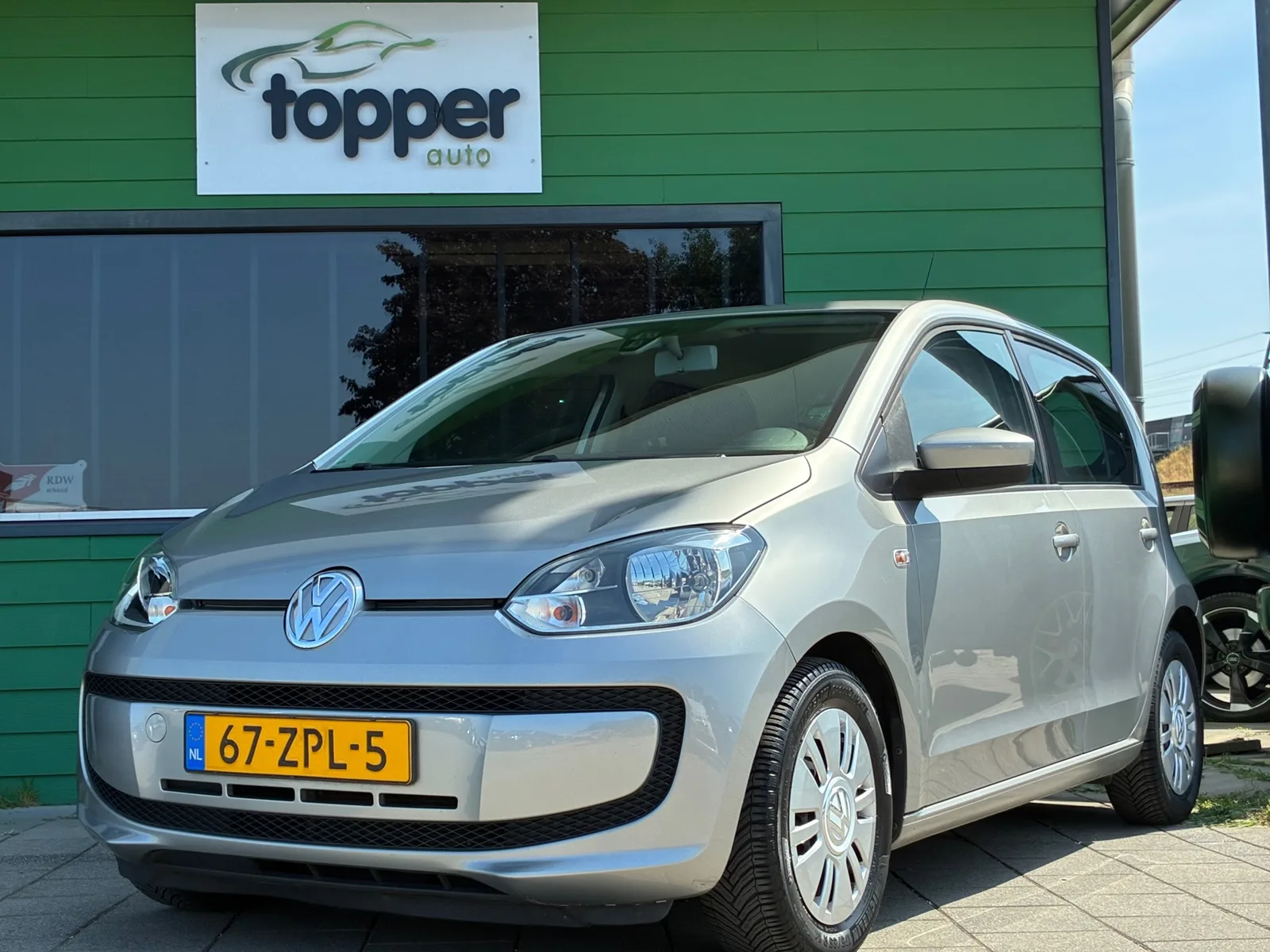 Volkswagen Up! (2013) — foto 1