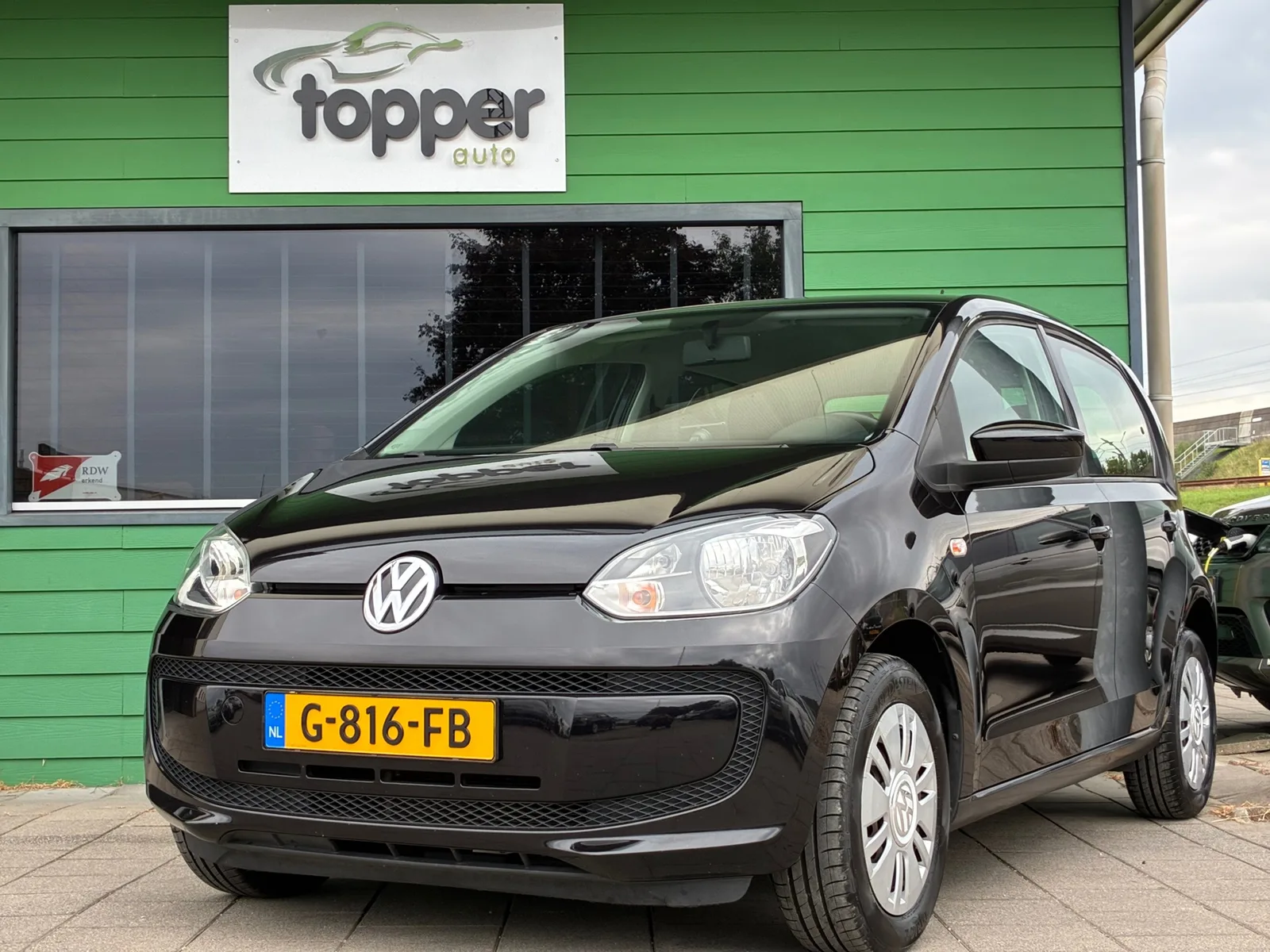 Volkswagen Up! (2014) — foto 1