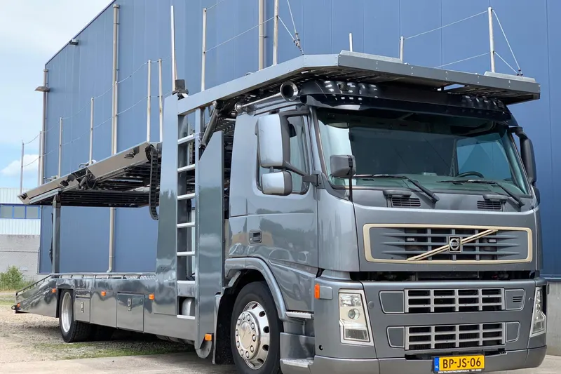 Volvo FM9 4X2R FAL7.1 RAD-A4/L90 (2004)
