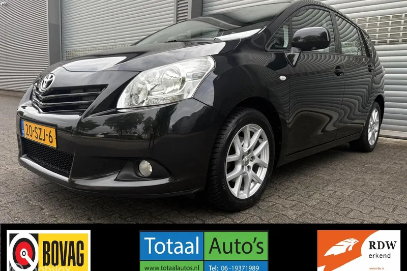 Toyota Verso (2012)