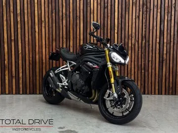 Triumph Speed Triple 1200 RS (2021) — foto 1