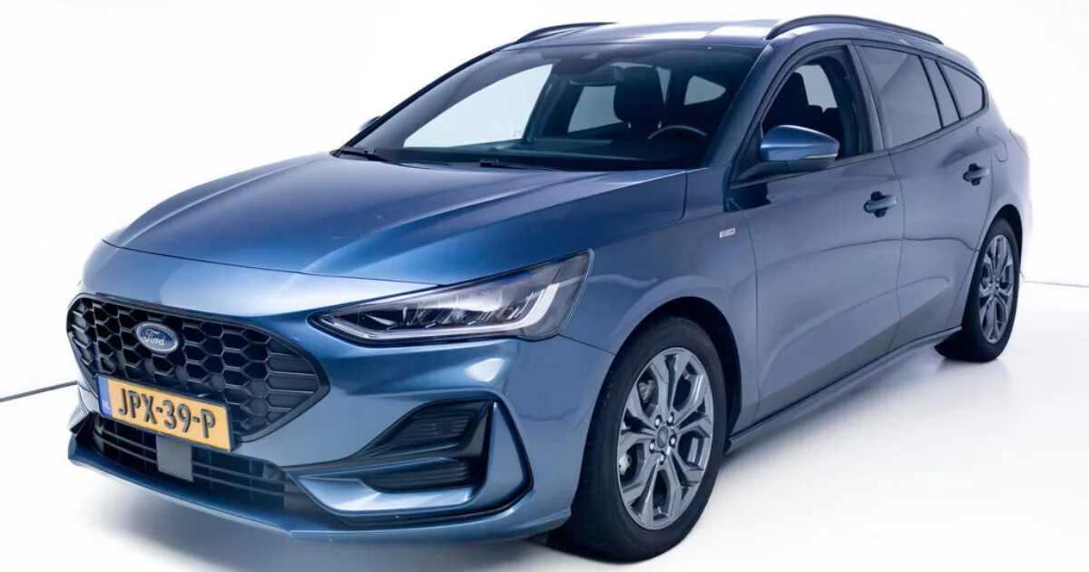 Ford Focus (2023) — foto 1