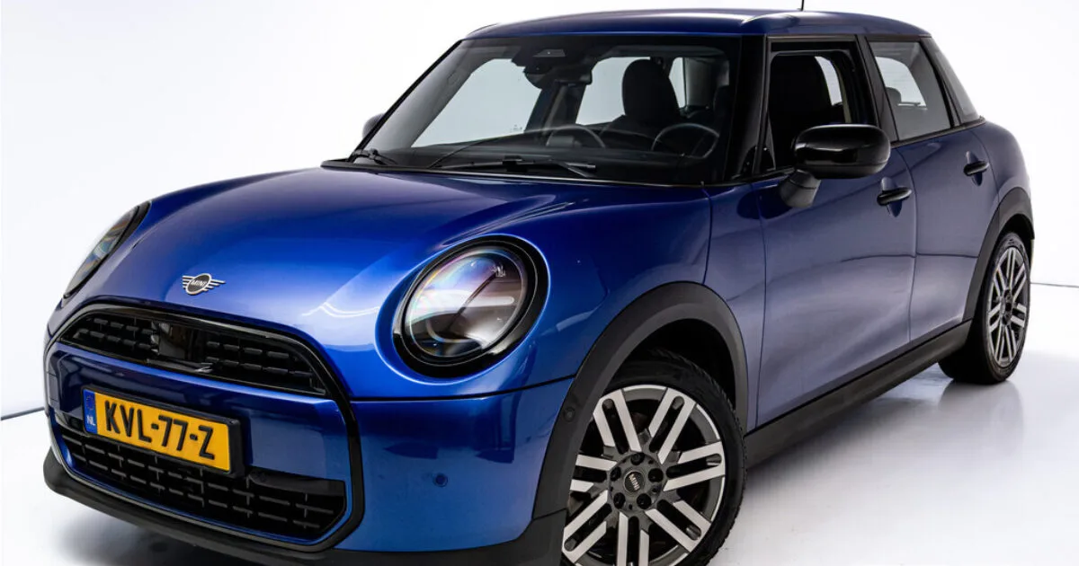 MINI Cooper (2024) — foto 1