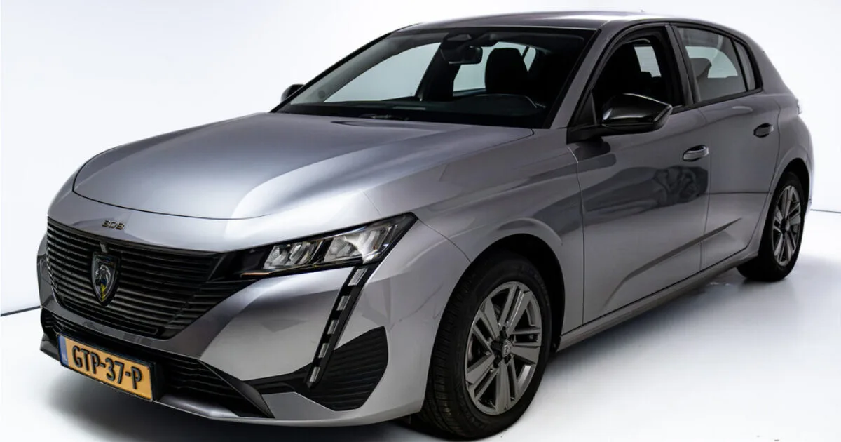 Peugeot 308 (2025) — foto 1