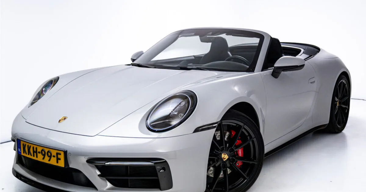 Porsche 911 (2023) — foto 1