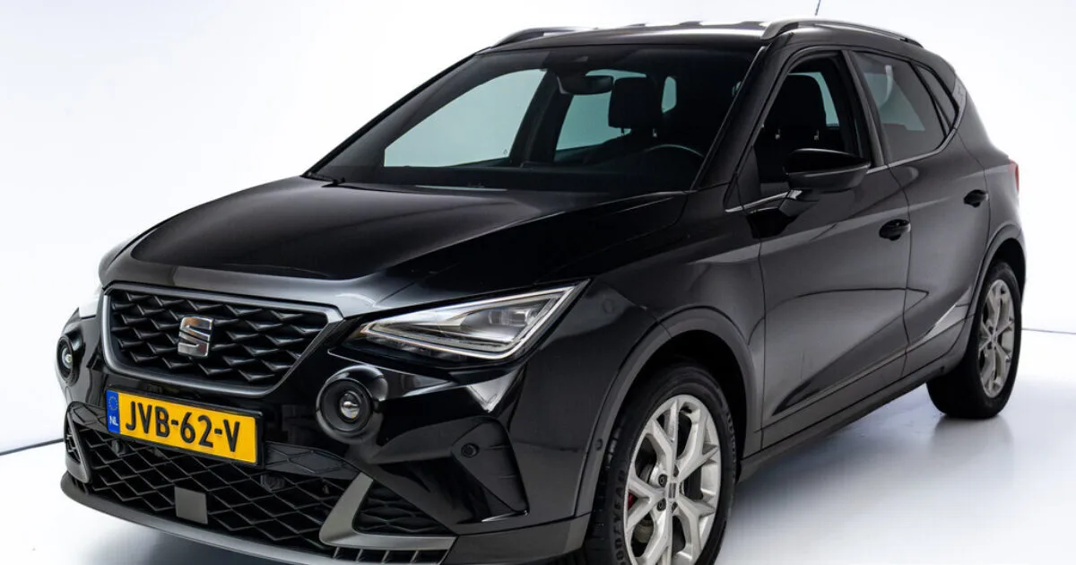 SEAT Arona (2024) — foto 1