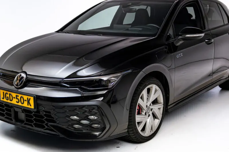 Volkswagen Golf (2025)