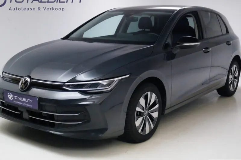 Volkswagen Golf (2025)