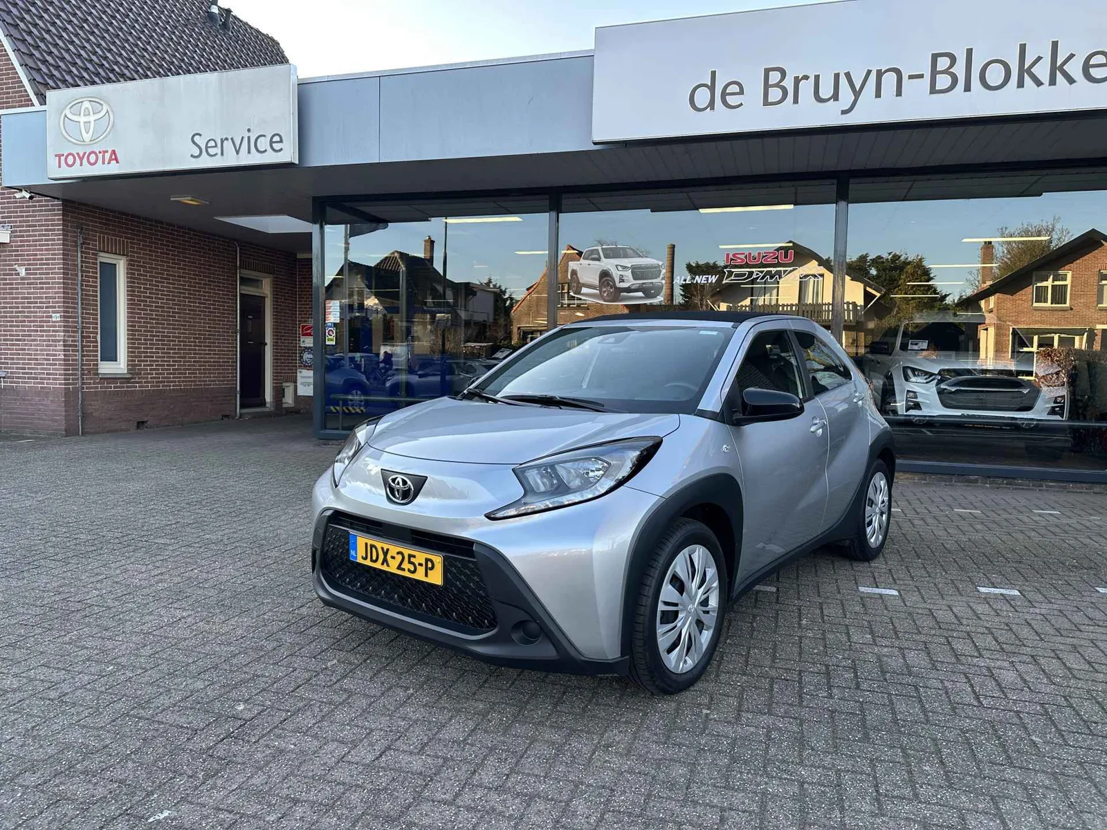 Toyota Aygo X (2023) — foto 1