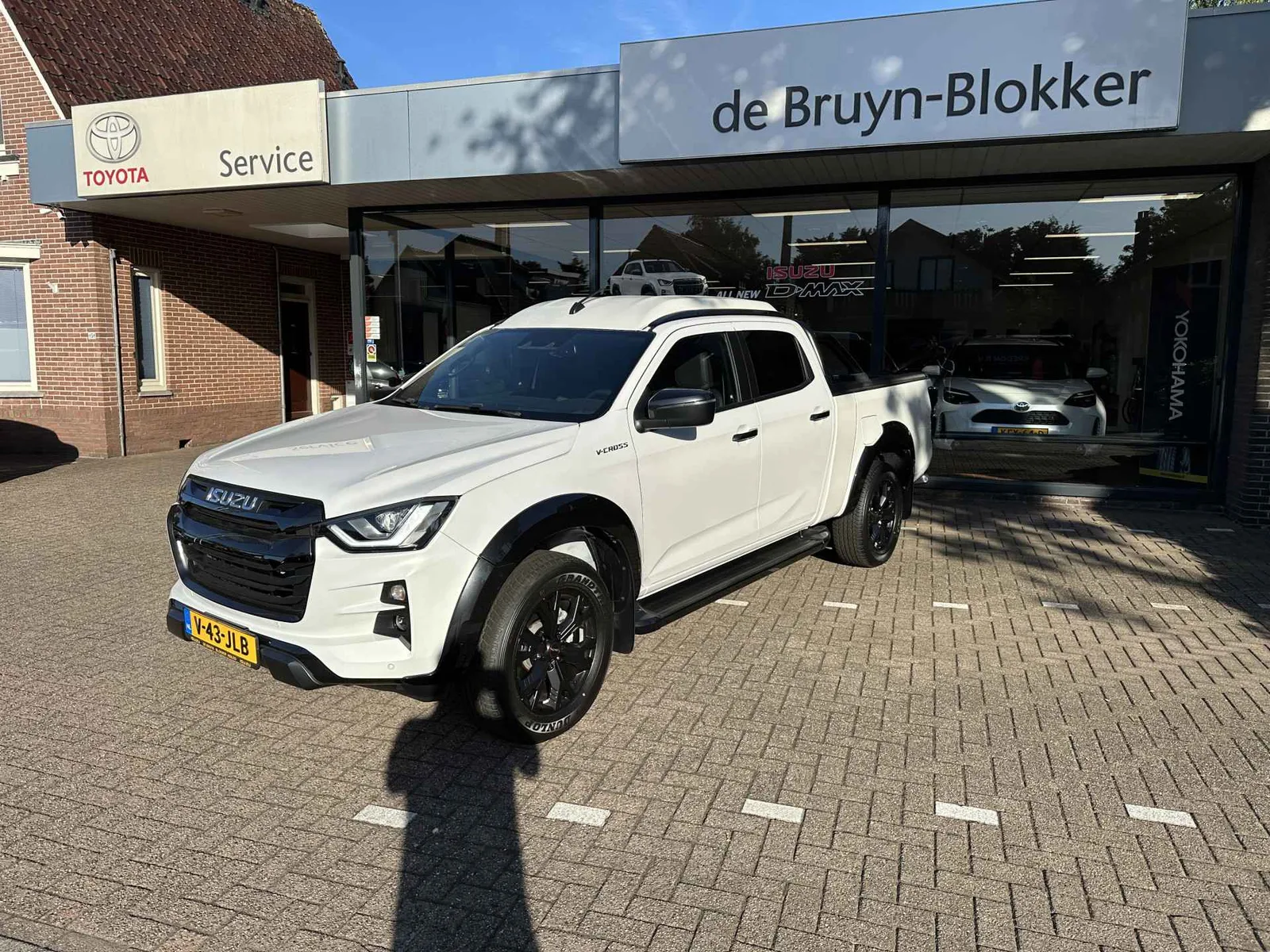 Isuzu D-Max (2024) — foto 1