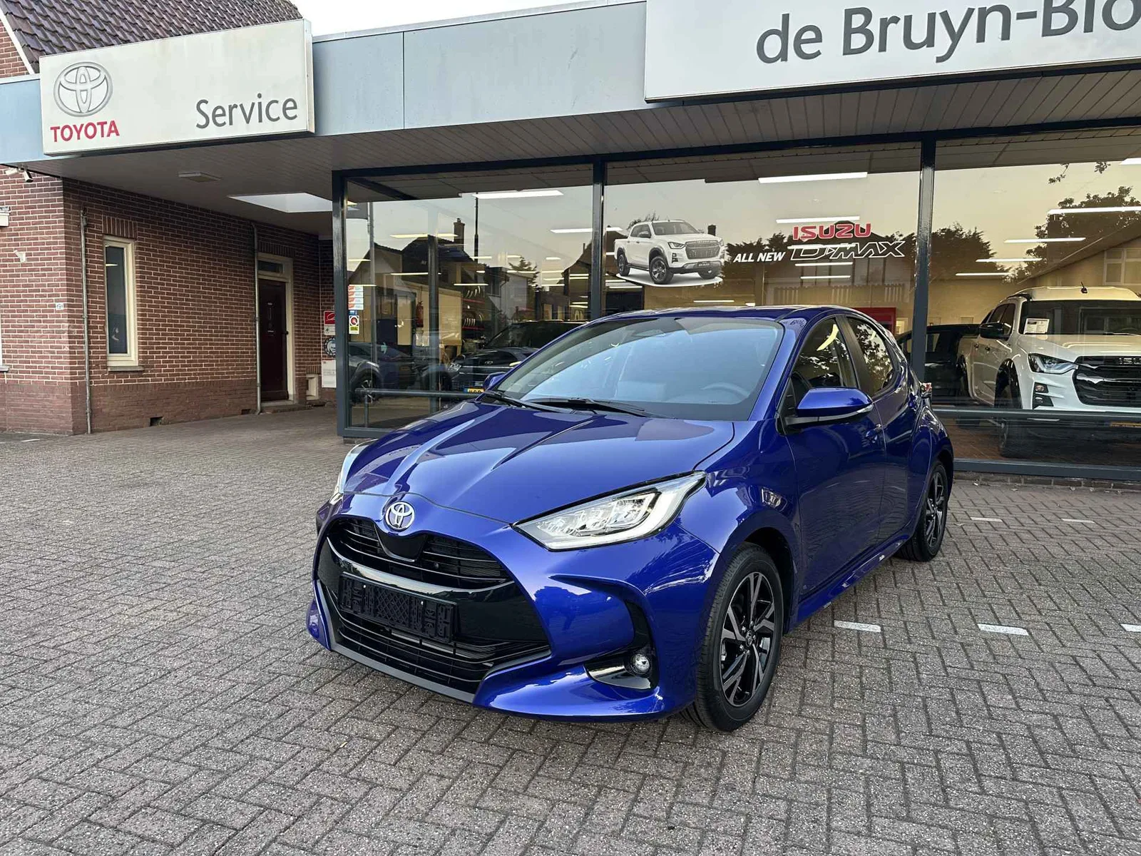 Toyota Yaris (2026) — foto 1