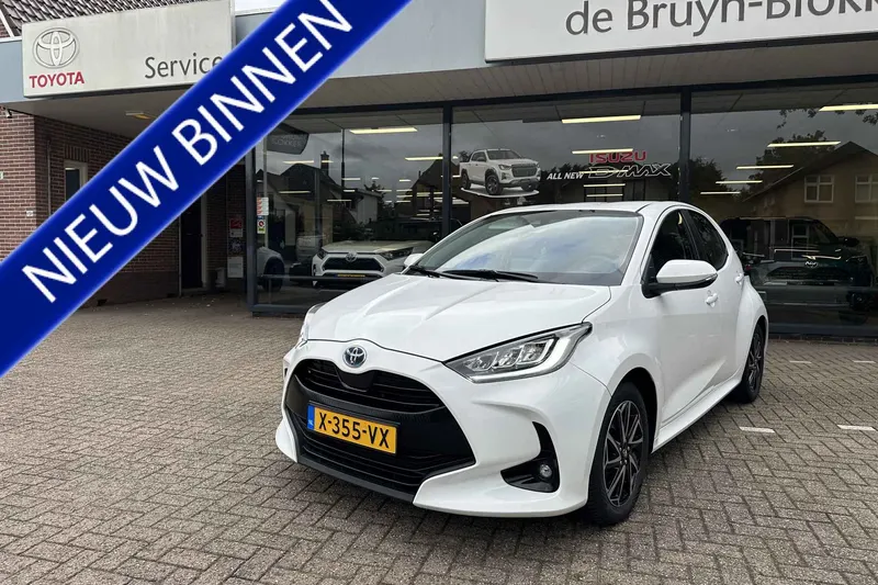 Toyota Yaris (2024)