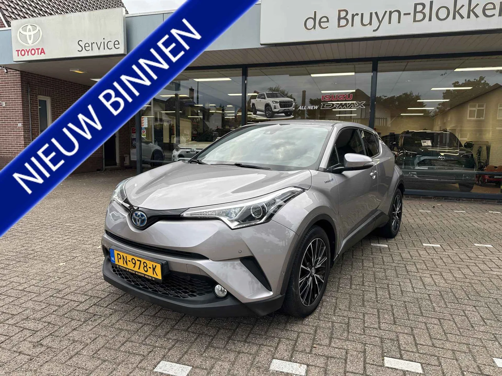 Toyota C-HR (2017) — foto 1