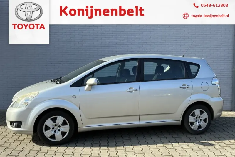Toyota Verso (2008)