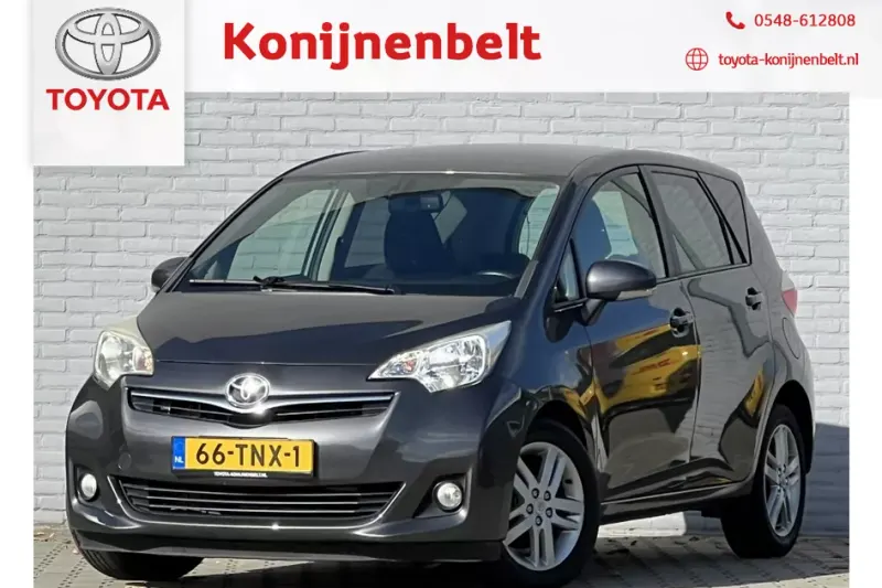 Toyota Verso S (2012)
