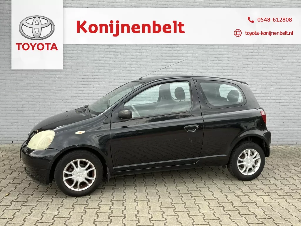 Toyota Yaris (2002) — foto 1