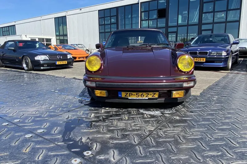 Porsche 911 (1983)