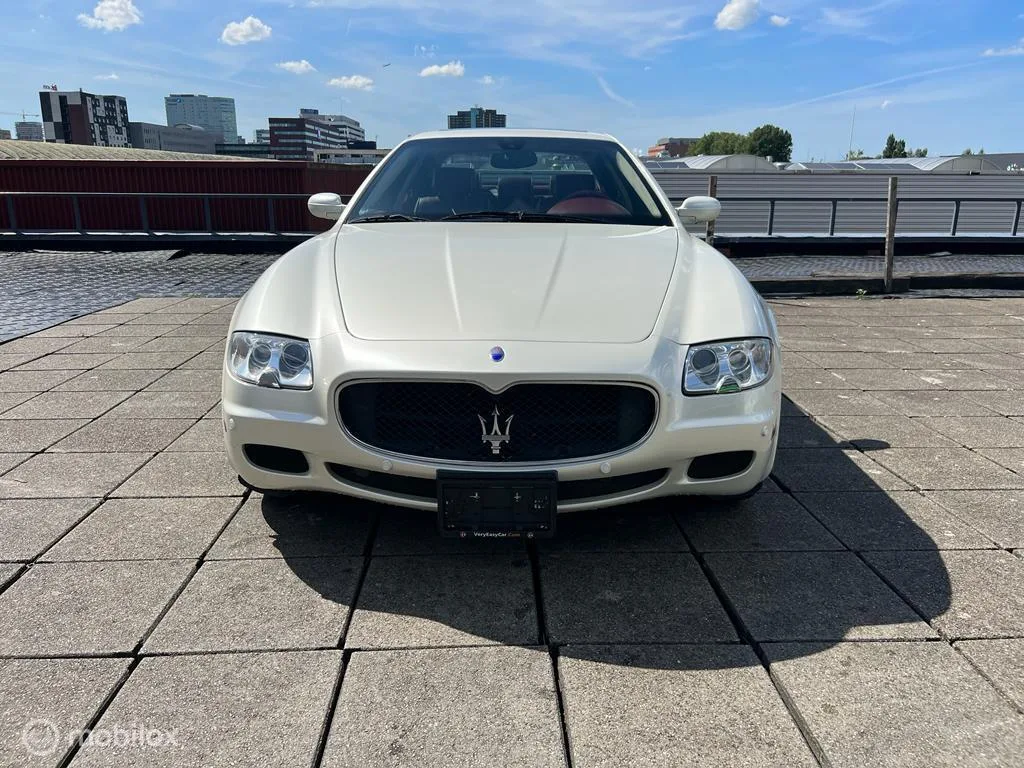 Maserati Quattroporte (2007) — foto 1