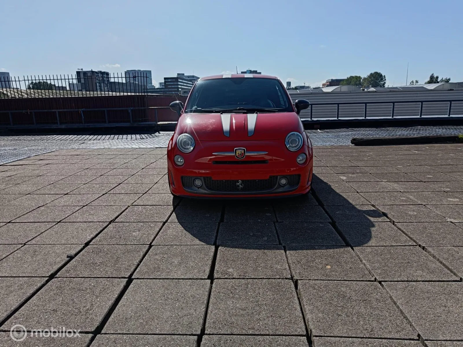 Abarth 695 (2010) — foto 1