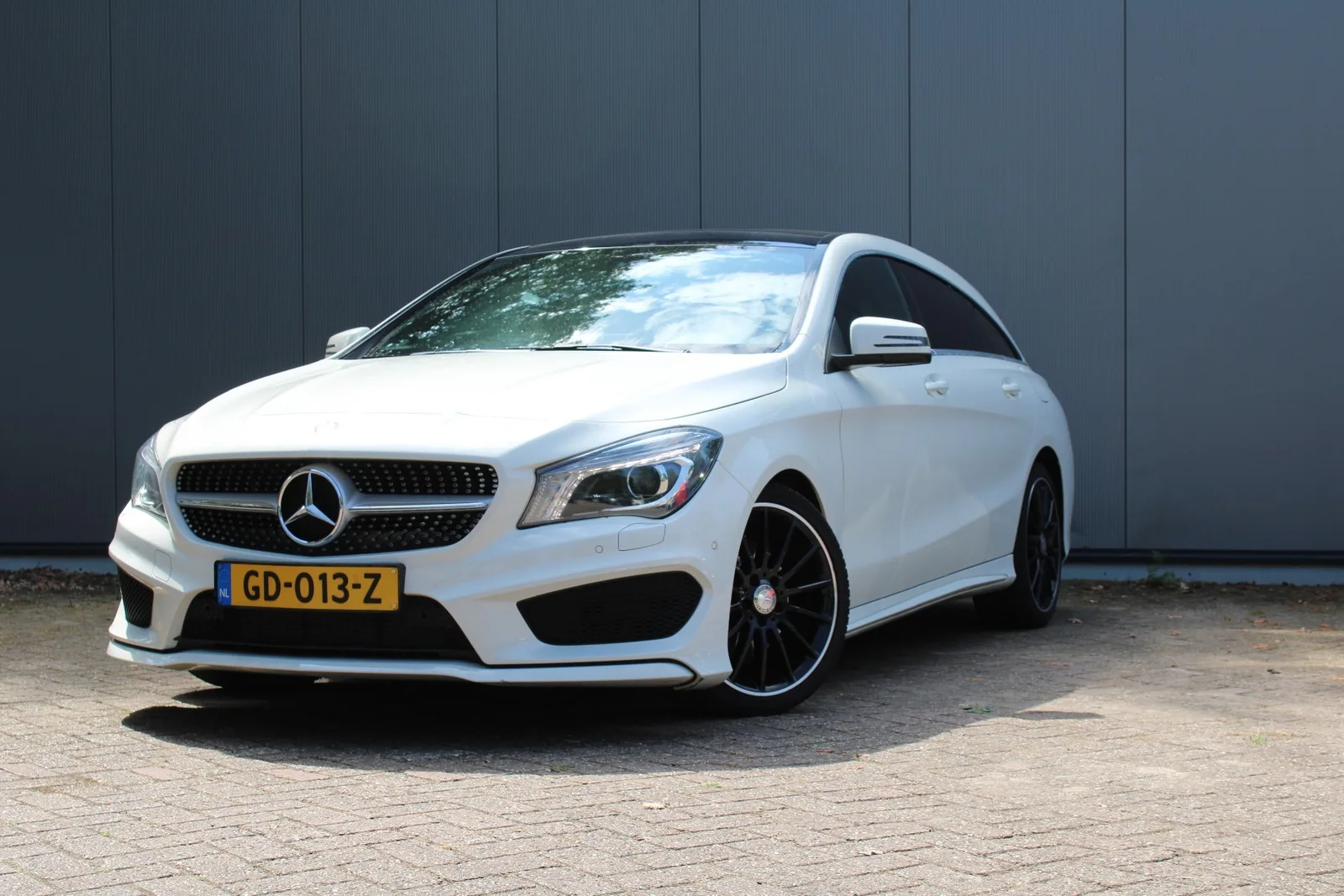 Mercedes-Benz CLA-Klasse (2015) — foto 1
