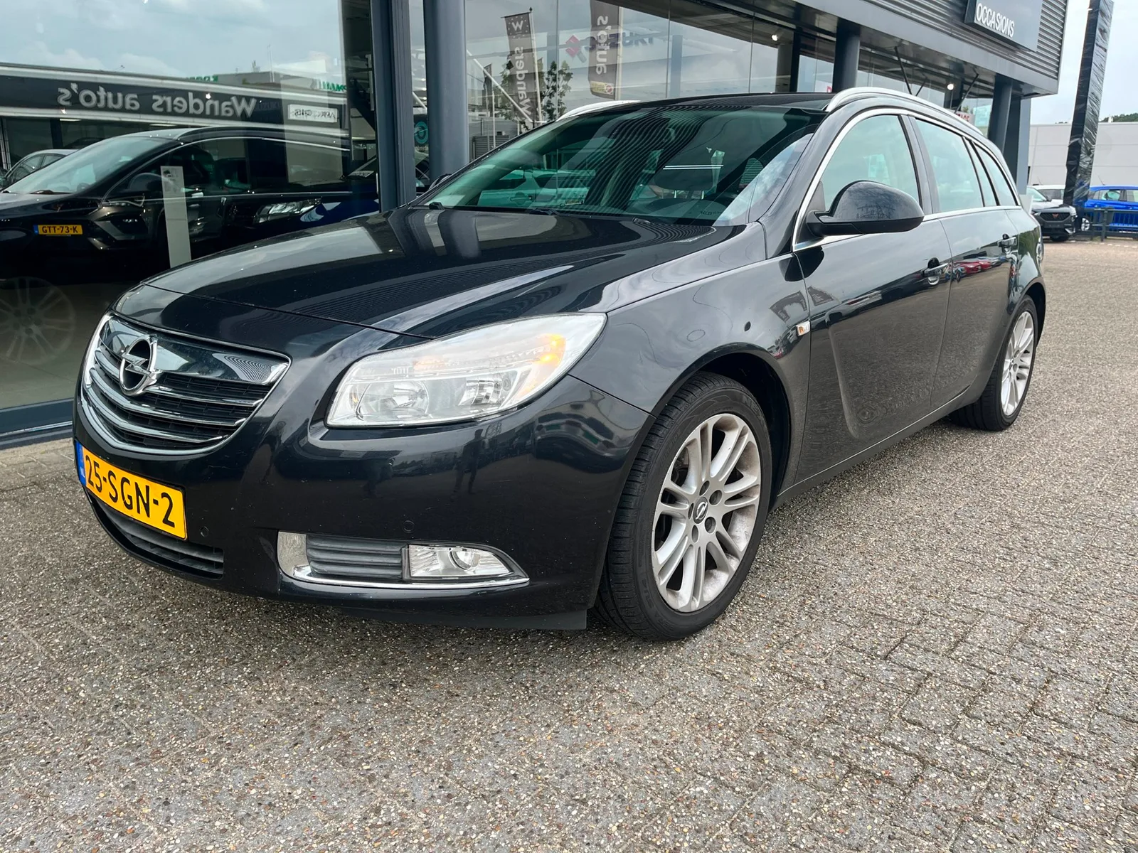 Opel Insignia (2011) — foto 1