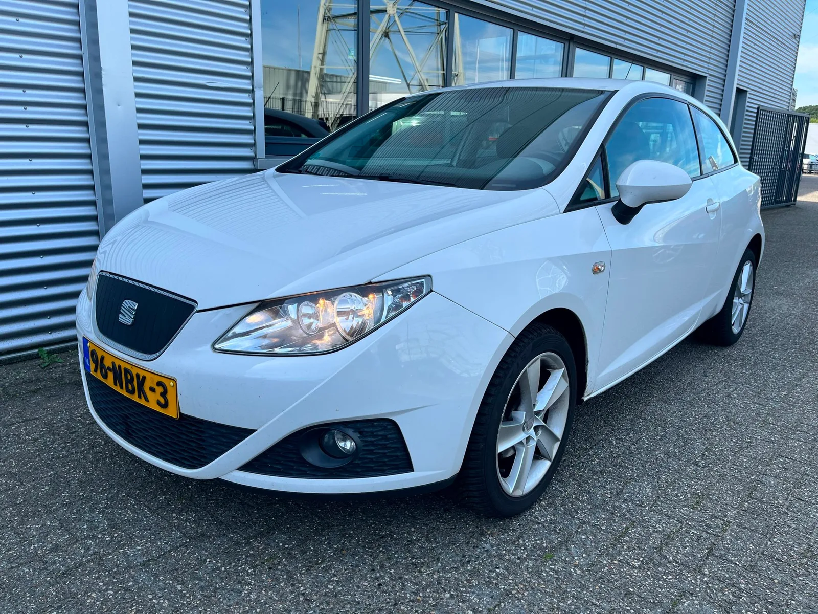 SEAT Ibiza (2010) — foto 1