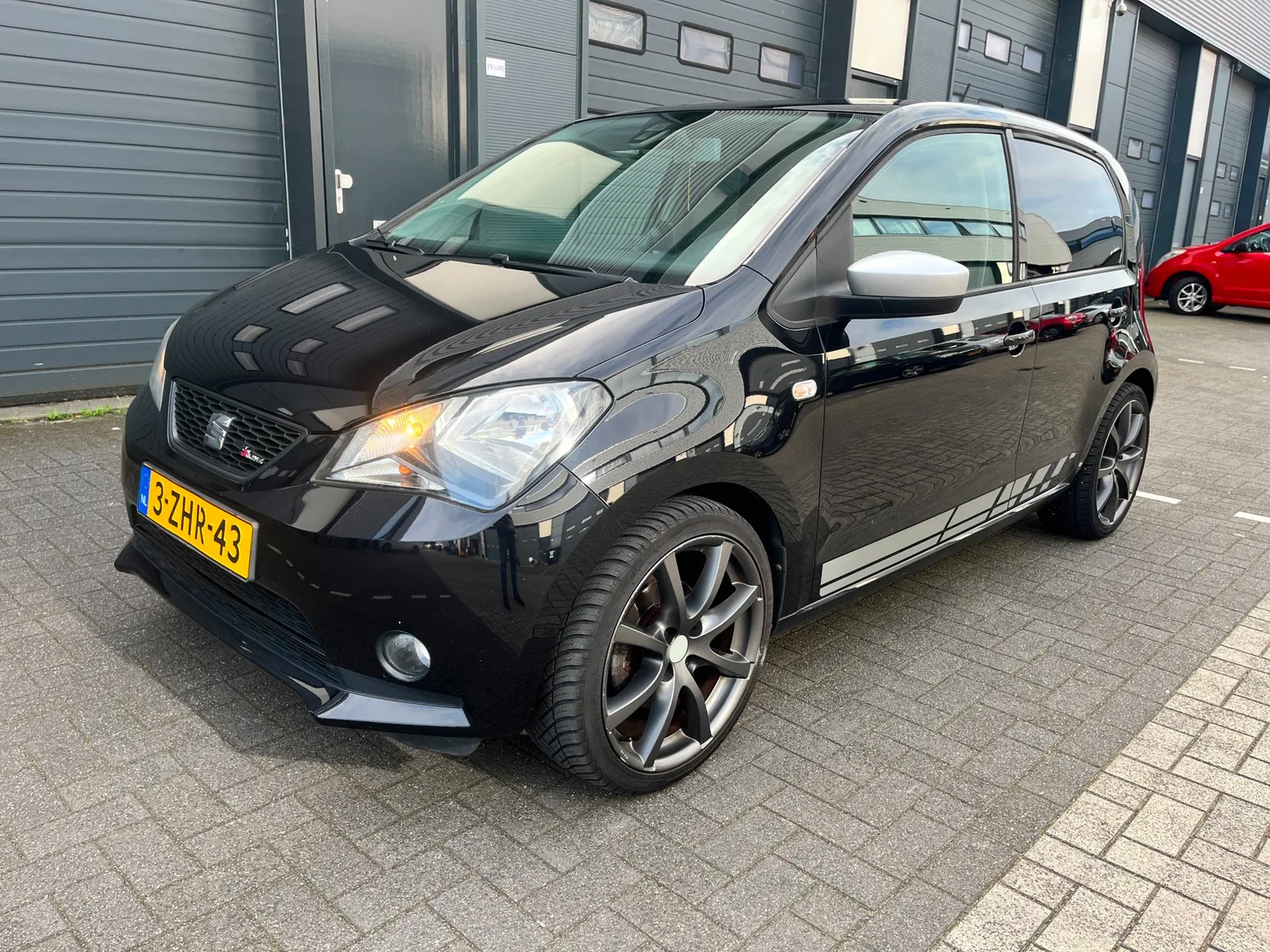 SEAT Mii (2015) — foto 1