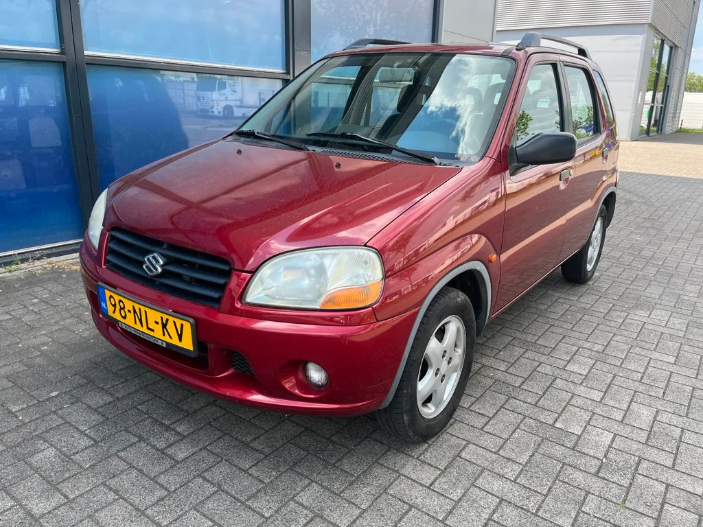 Suzuki Ignis (2003) — foto 1
