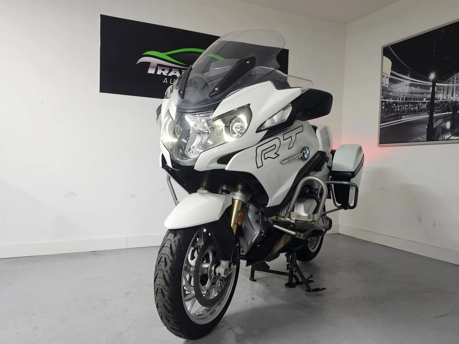 BMW R 1250 RT (2019) — foto 1