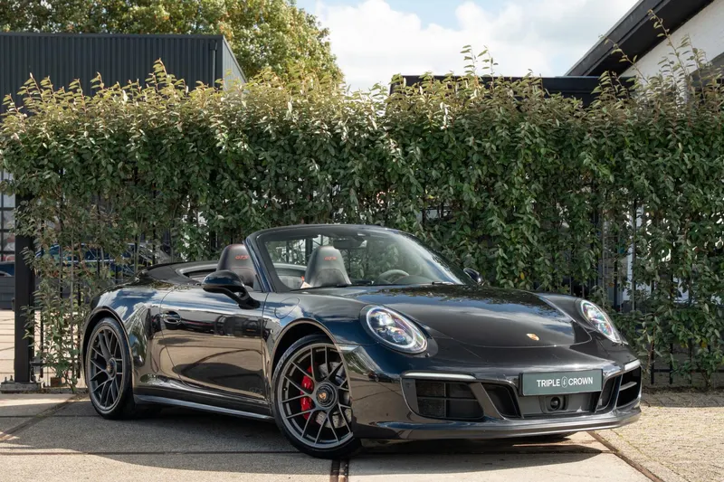 Porsche 911 (2017)