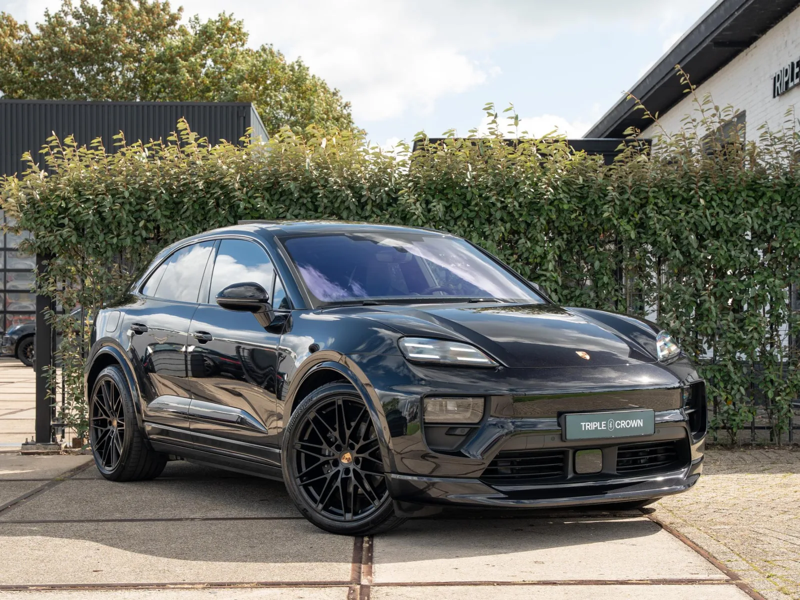 Porsche Macan (2025) — foto 1
