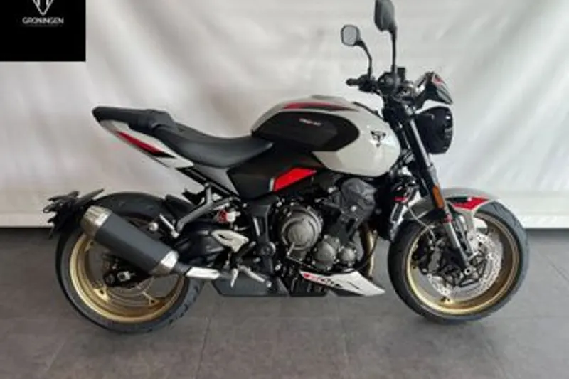 Triumph Trident 800 (2026)