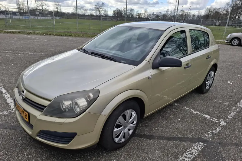 Opel Astra (2005)