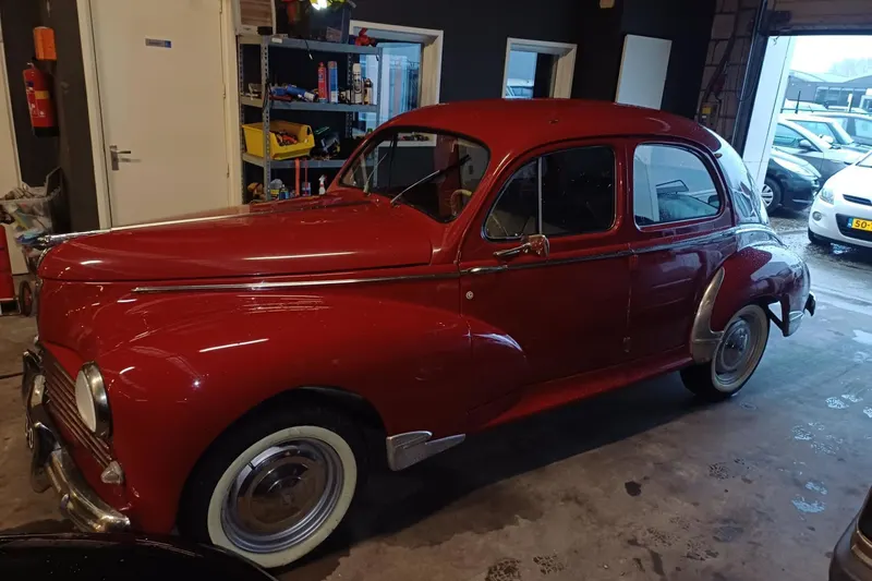 Peugeot 203 (1958)