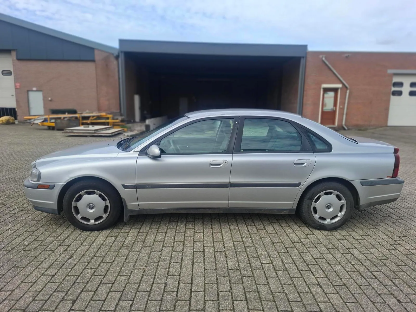 Volvo S80 (1999) — foto 1