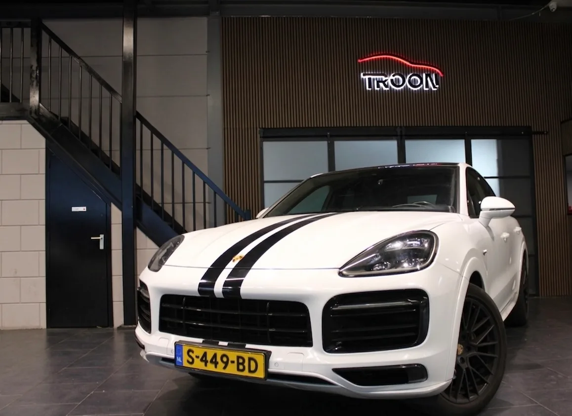 Porsche Cayenne (2021) — foto 1