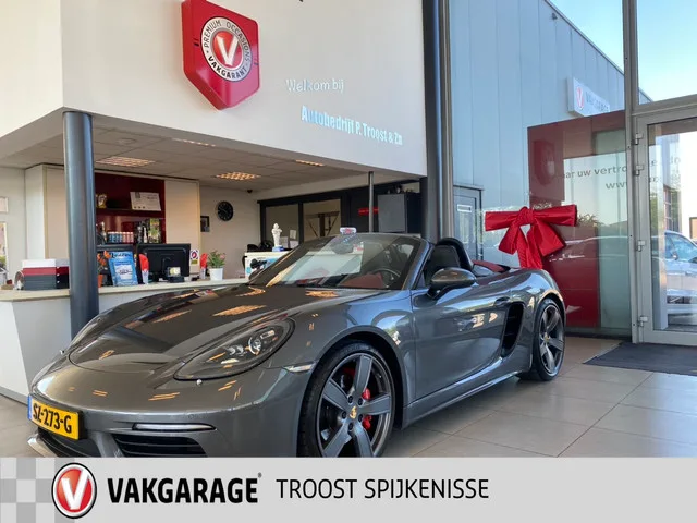 Porsche 718 Boxster (2016) — foto 1