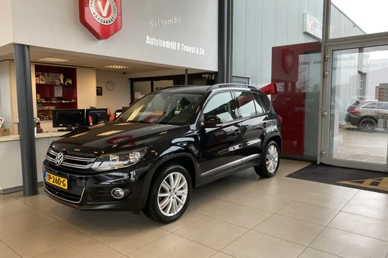 Volkswagen Tiguan (2016)