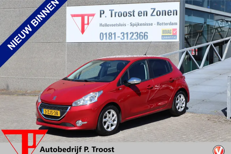 Peugeot 208 (2015)